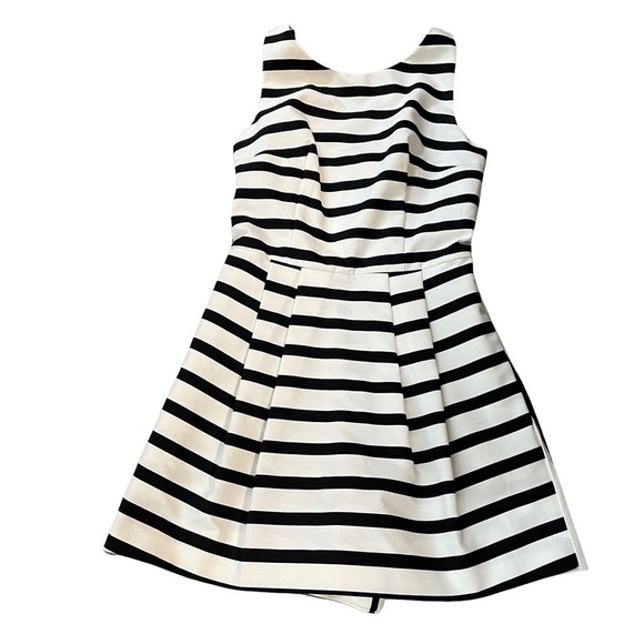 Zara Romper Trafaluc White and Black Classic Striped Skort Dress Casual Romper - Picture 9 of 12